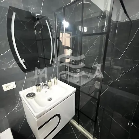 Nirvana 652 Golem (Tirana)